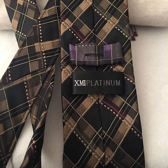 XMI Platinum Silk Tie  - Picture 4 of 4